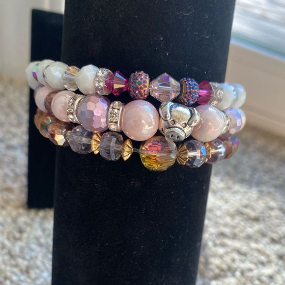 TRENDING💎 Stack bracelet made w/ Swarovski crystal
Customize your own! - Picture 1 of 11